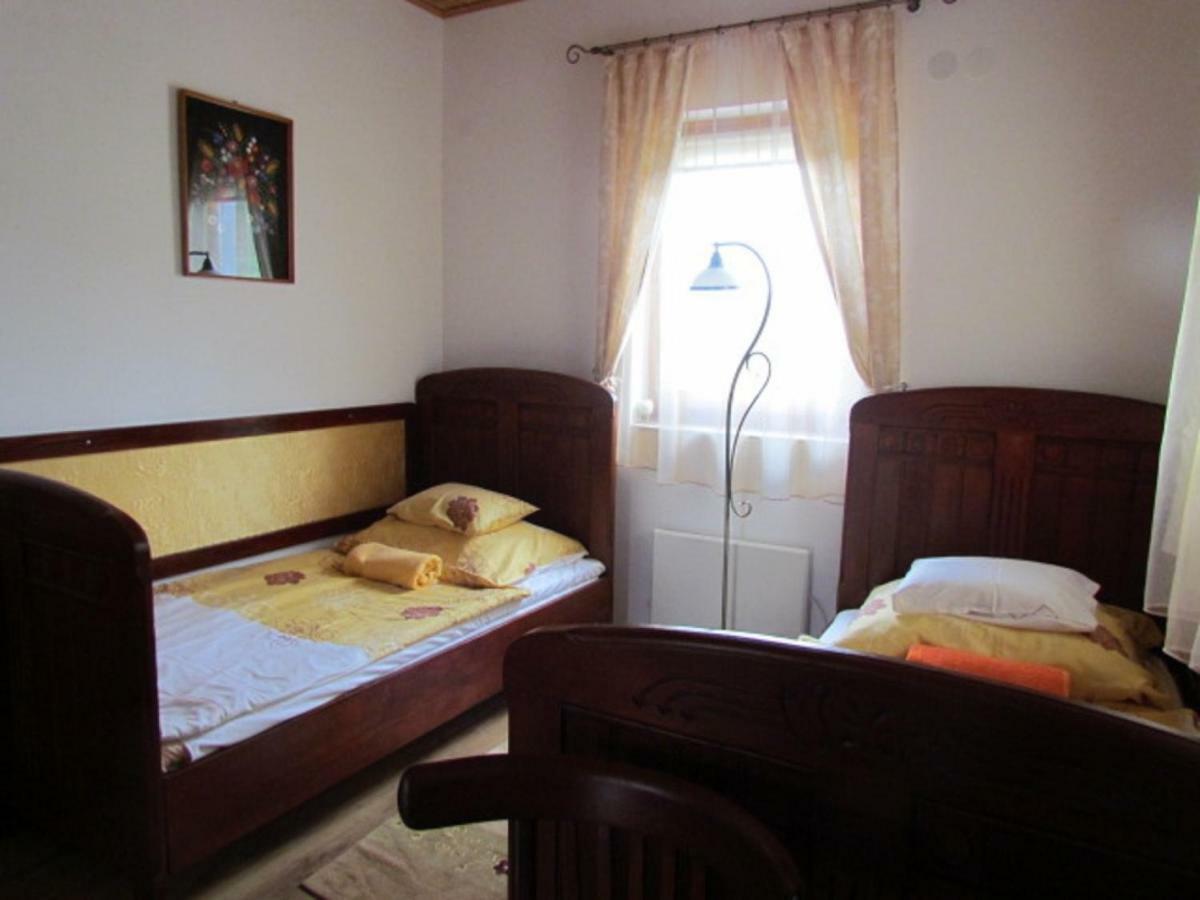 Matyasmadar Vendeghaz Otel Tard Dış mekan fotoğraf